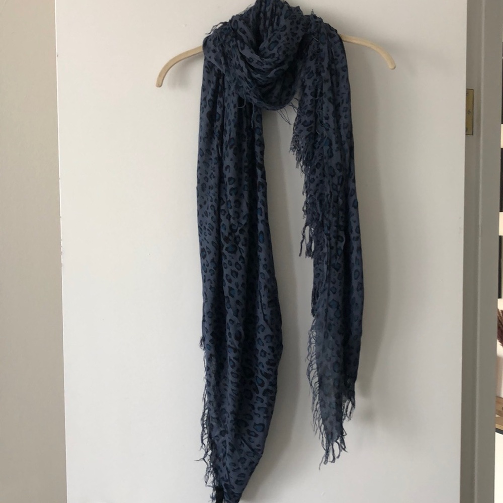 Forever 21 Leopard Print Scarf